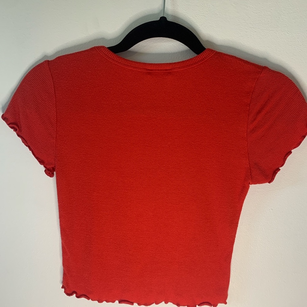 Red top - Picture 2 of 2